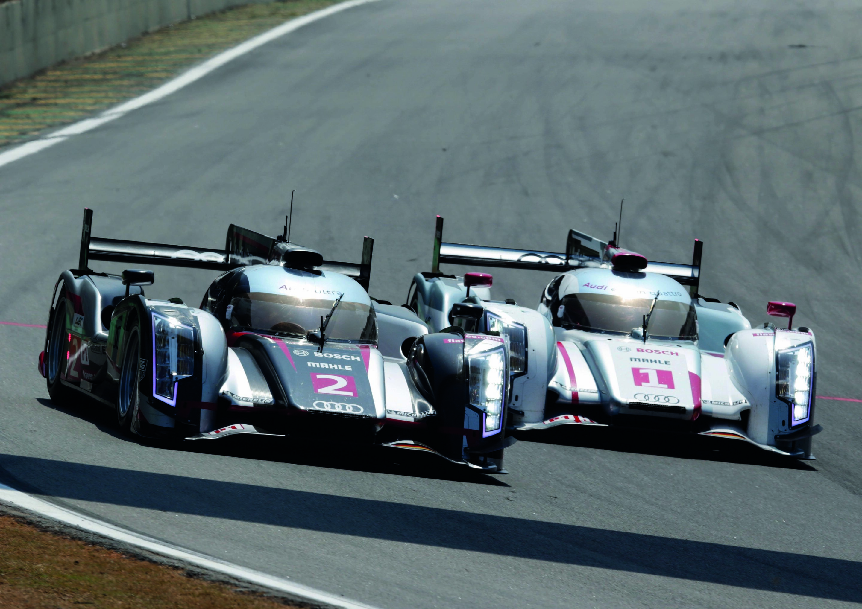 Le-Mans-Siegertrio von Audi baut in Brasilien Tabellenführung aus - Mit 4,5 Punkten Vorsprung waren die Le-Mans-Sieger Marcel Fässler/André Lotterer/Benoît Tréluyer zum Südamerika-Gastspiel gereist, mit 7,5 Zählern mehr als die Verfolger kehrt das Trio...