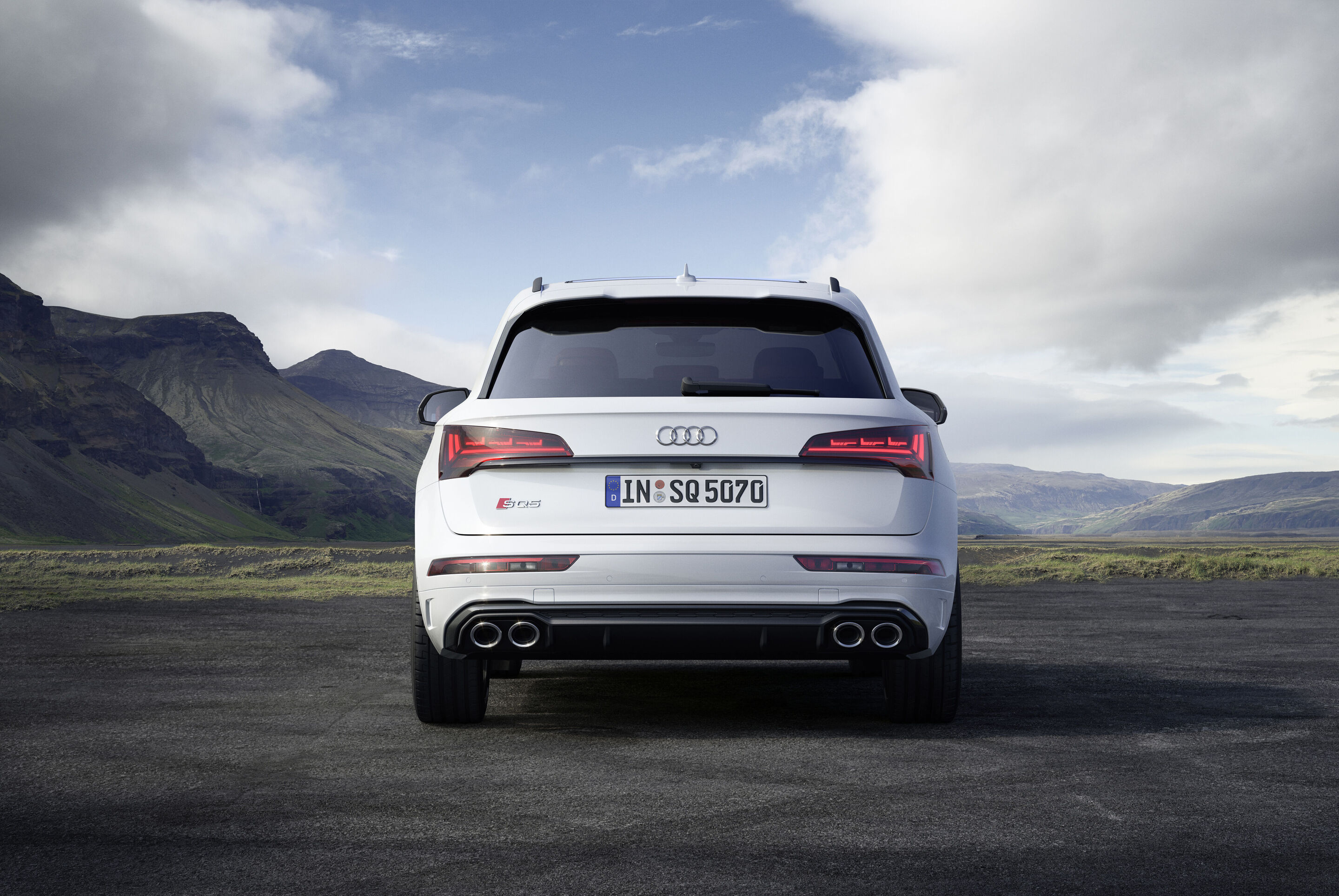 Audi SQ5 TDI (bis 2024) - Standaufnahme,
Farbe: Gletscherweiß