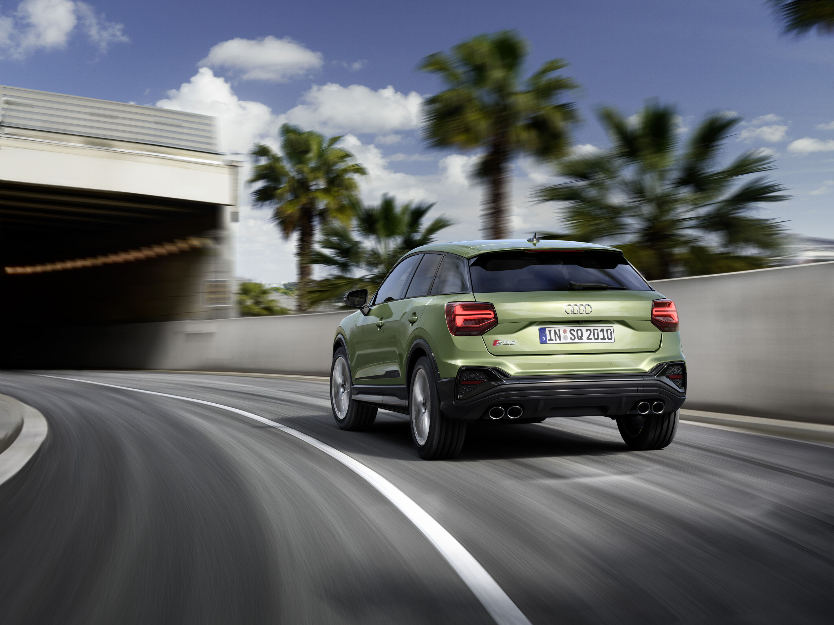 Audi SQ2 (until 2026) - Dynamic photo,
Colour: apple green, metallic
