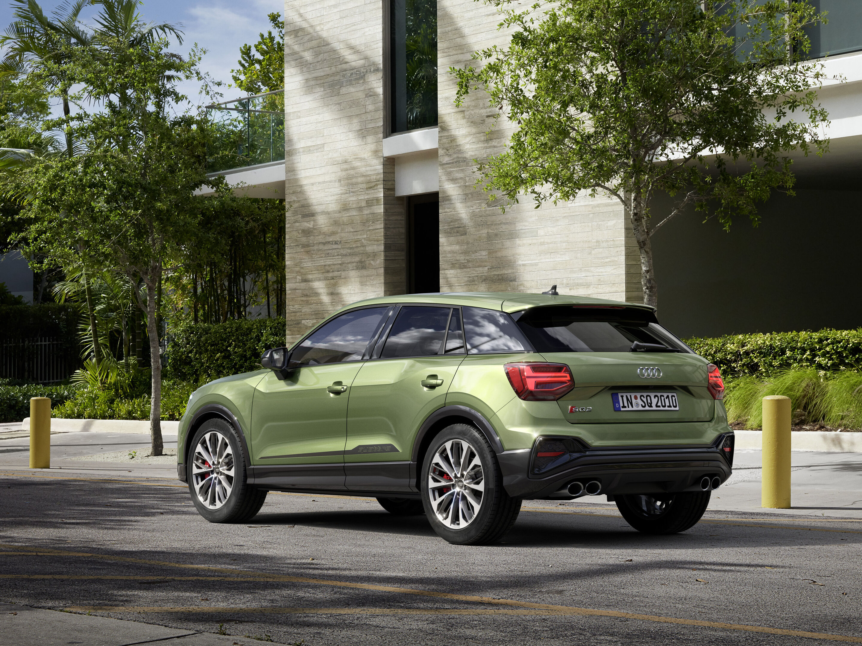 Audi SQ2 (until 2026) - Static photo,
Colour: apple green, metallic