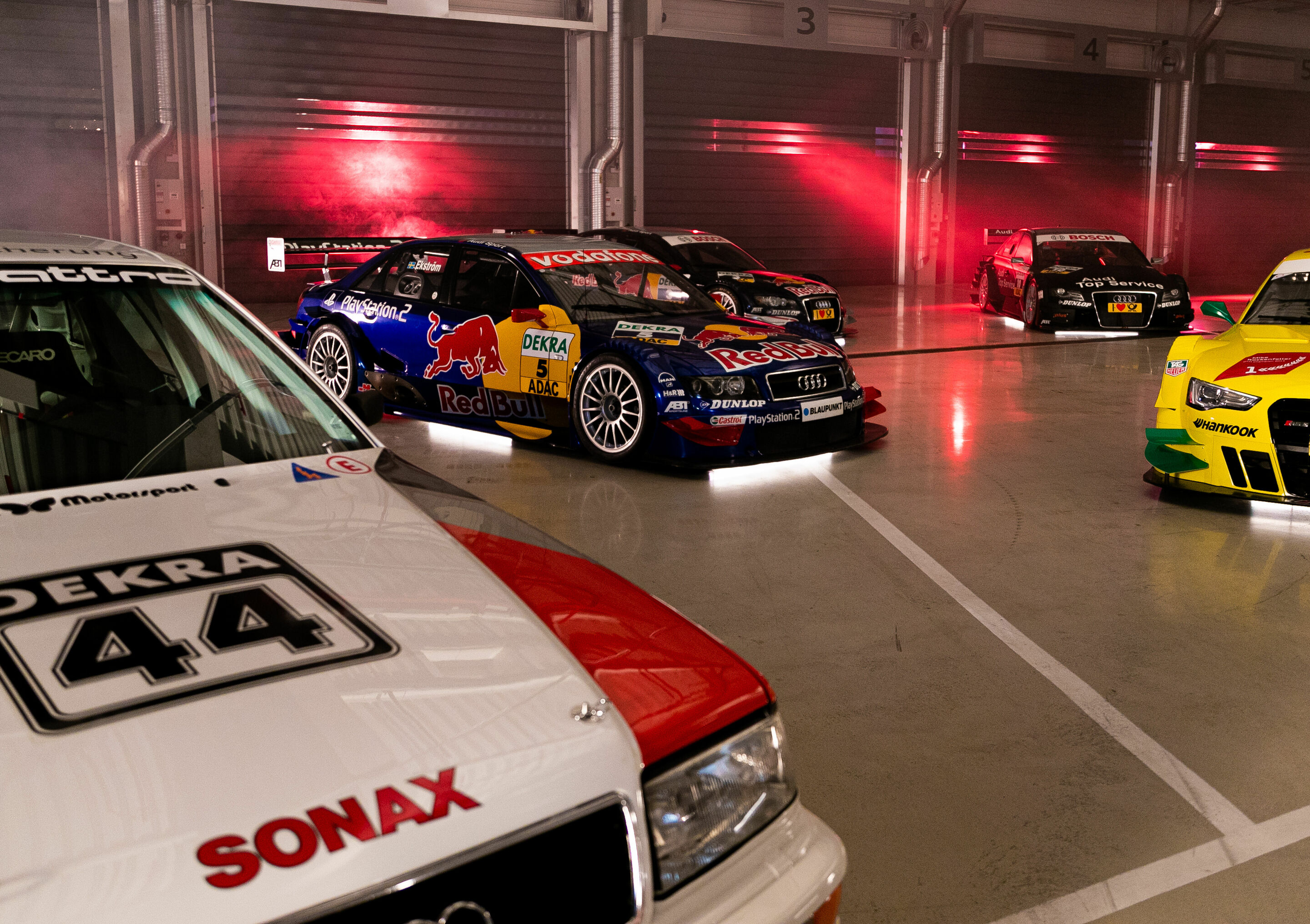 Audi DTM Champions - Audi A4 DTM 2004 (Mattias Ekström)