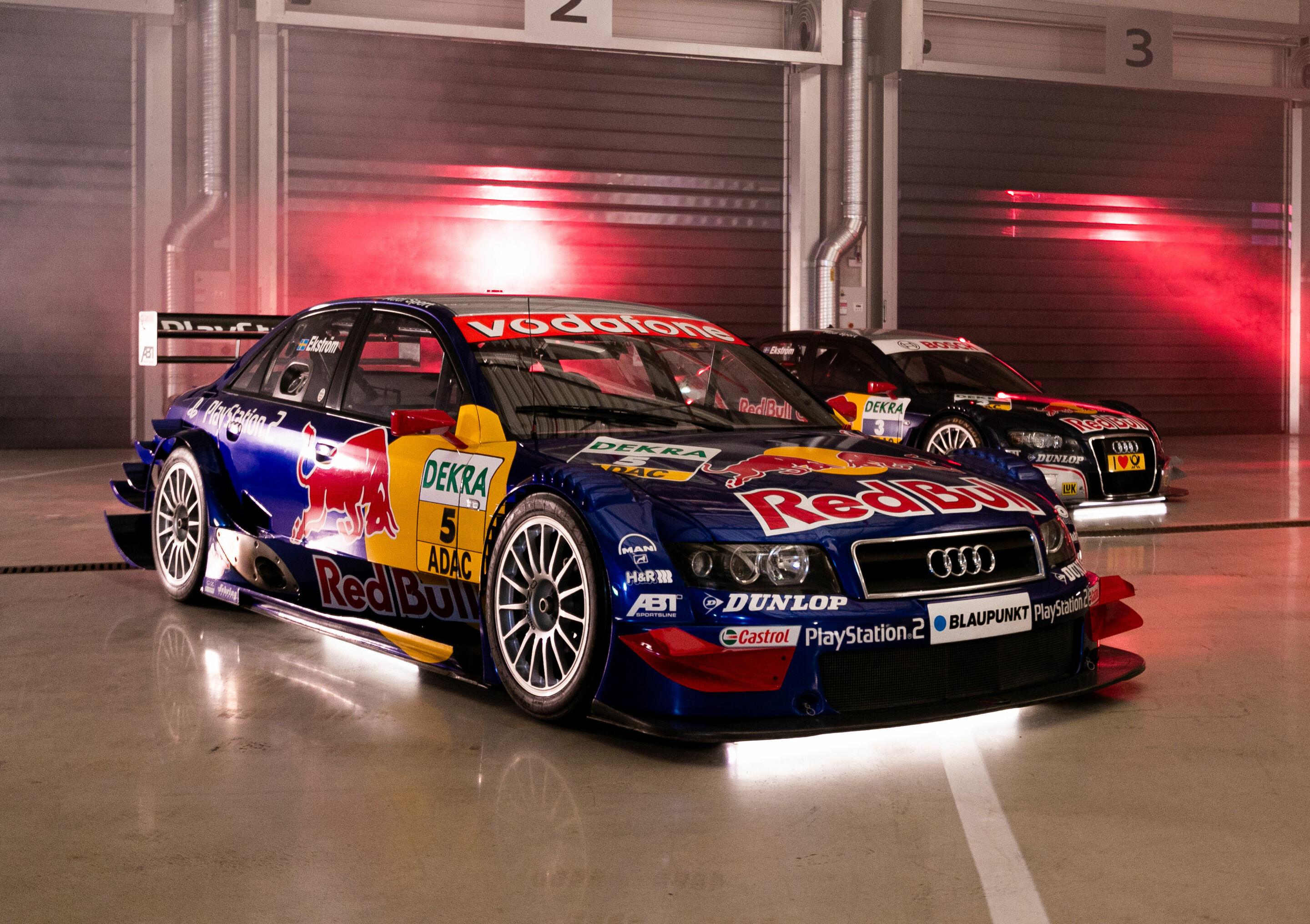 Audi DTM Champions - Audi A4 DTM 2004 (Mattias Ekström), Audi A4 DTM 2007 (Mattias Ekström)