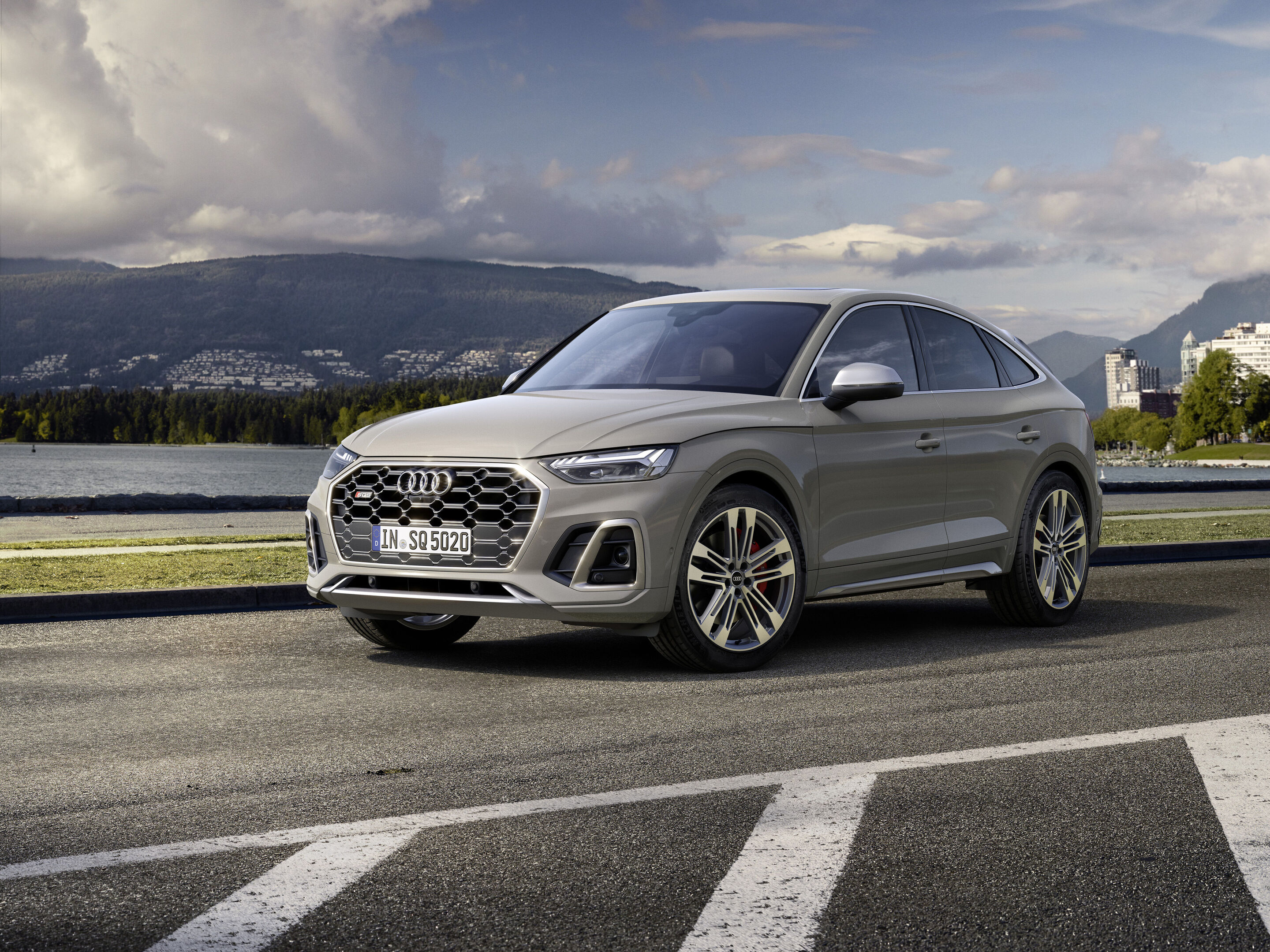 Audi SQ5 Sportback TDI (until 2024) - Static photo,
Colour: Quantum gray