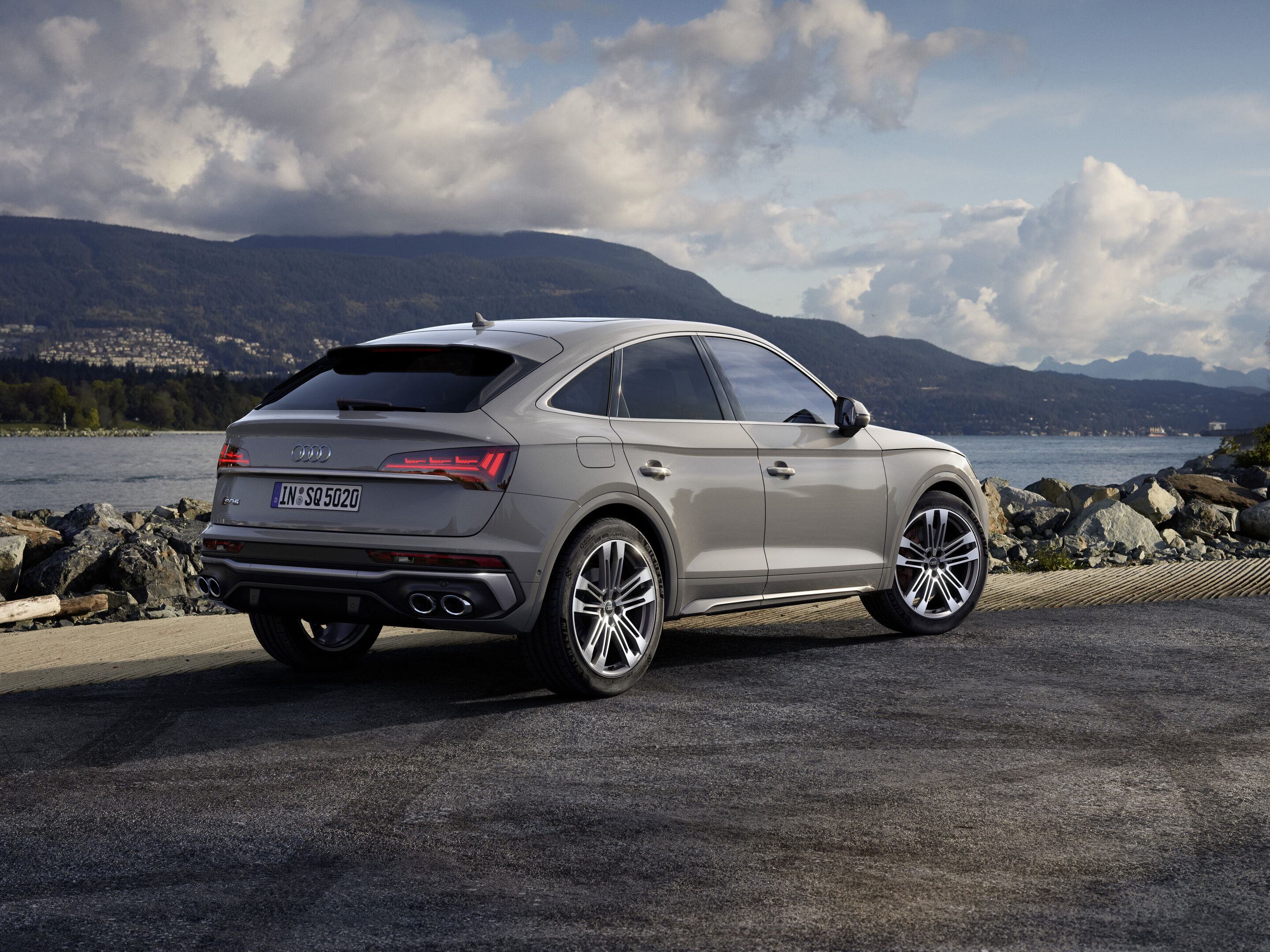 Audi SQ5 Sportback TDI (until 2024) - Static photo,
Colour: Quantum gray