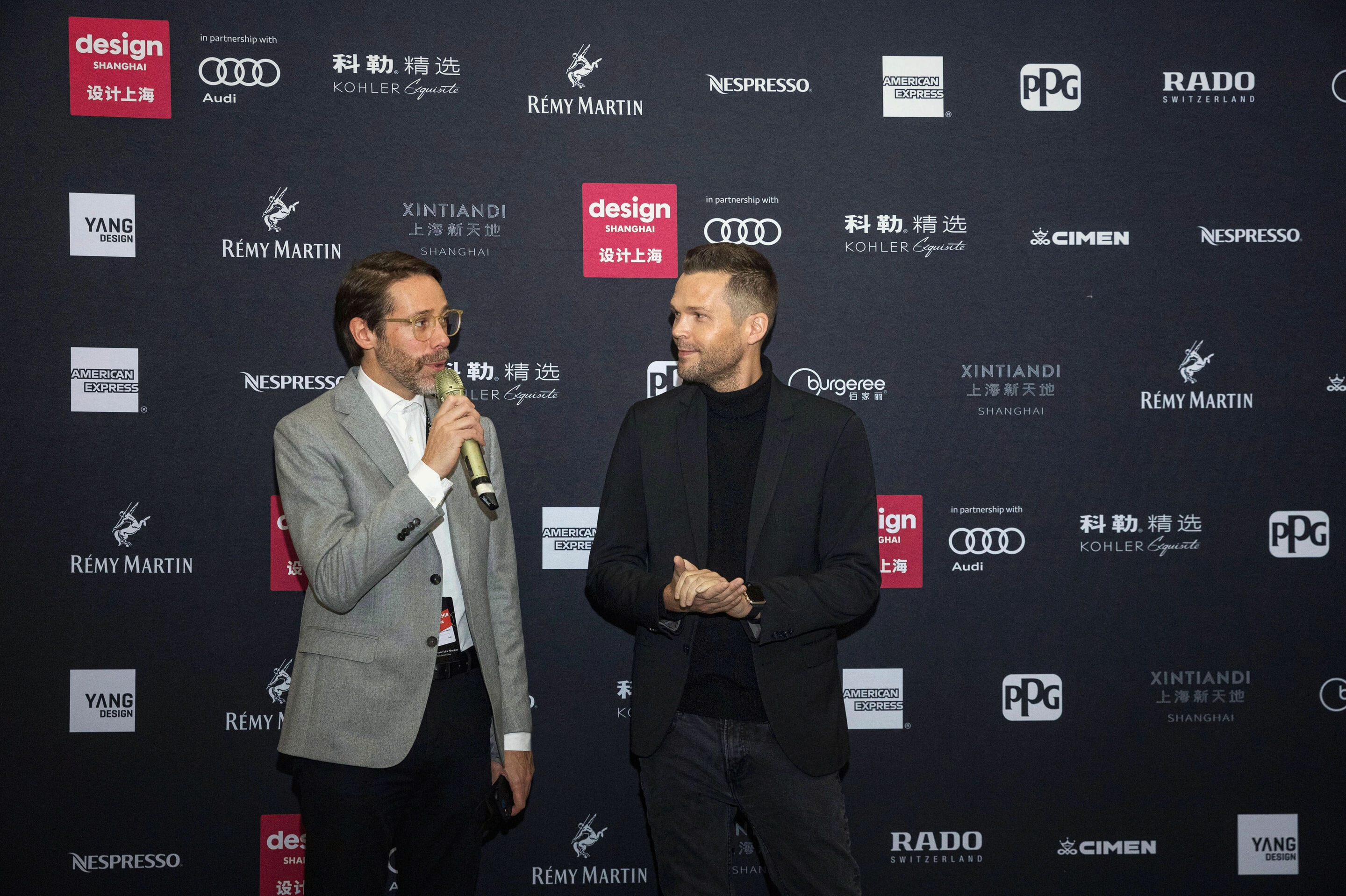 Window into the future: Audi ist Hauptsponsor der Design Shanghai - Stephan Fahr-Becker und Christian Balzer beim Audi Design Forum auf der Design Shanghai