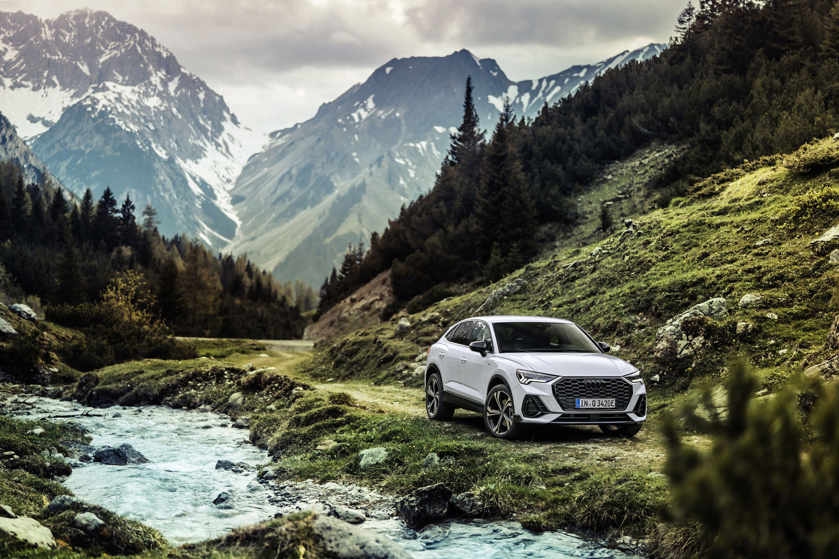 Audi Q3 Sportback 45 TFSI e (until 2025) - Static photo,
Colour: Glacier white