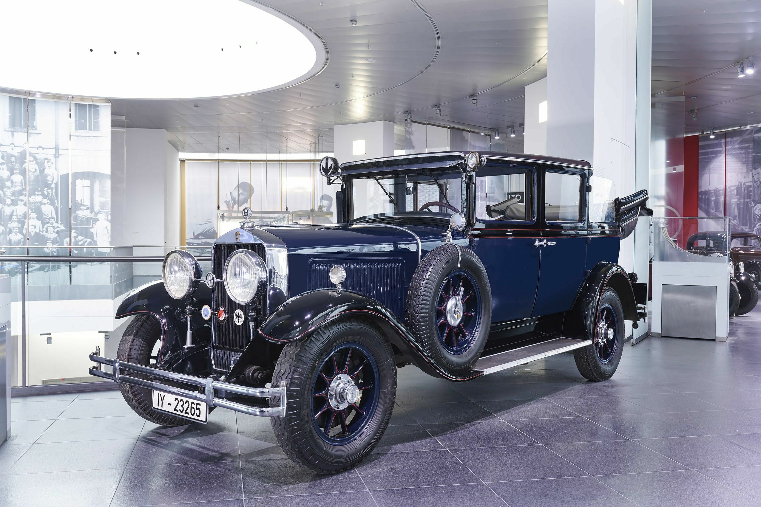 Audi museum mobile celebrates its 20th birthday - Horch 305 Landaulet
