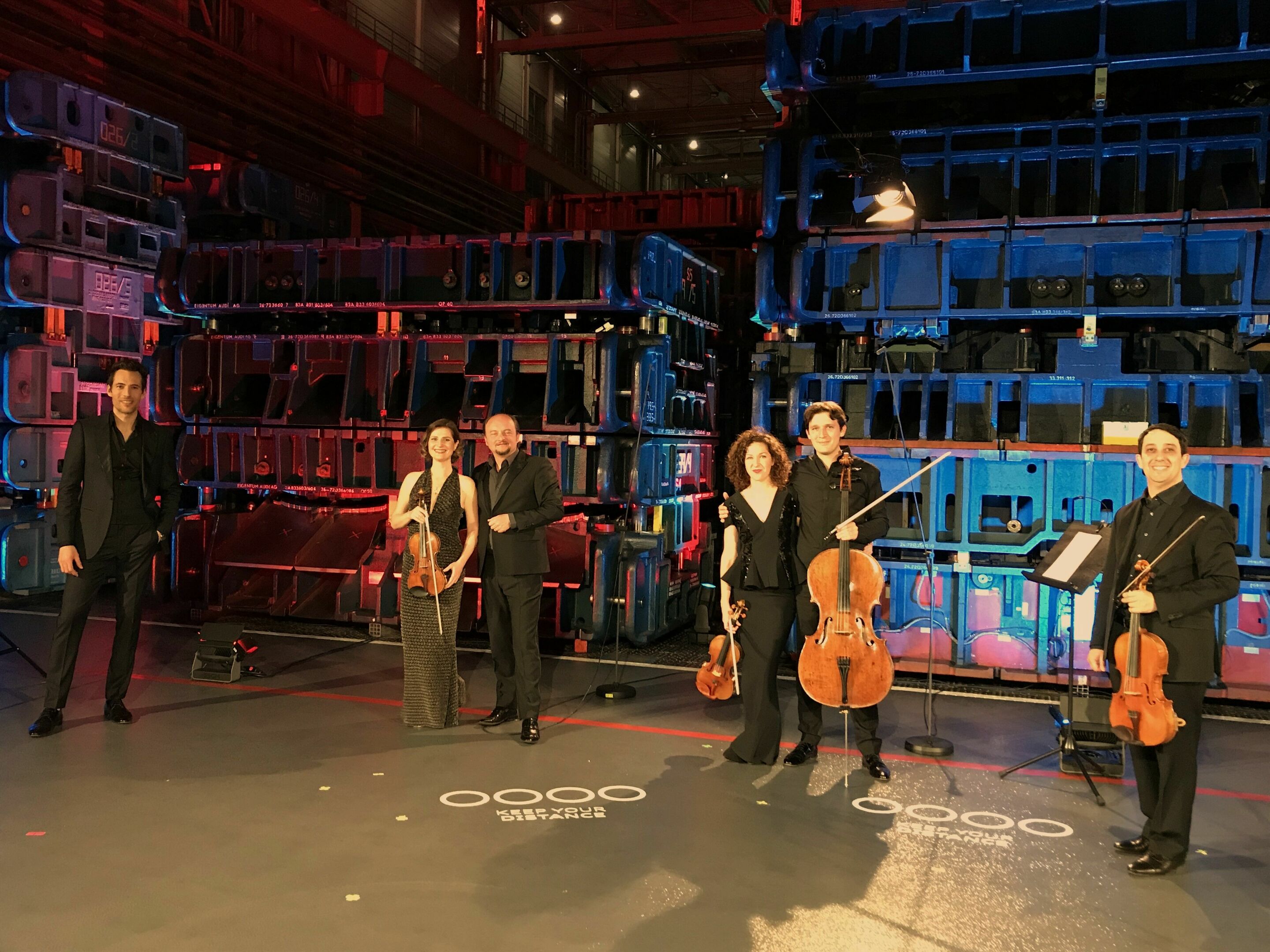 #AudiTogether Concert for Solidarity from the press shop in Ingolstadt - #AudiTogether Concert for Solidarity from the press shop in Ingolstadt