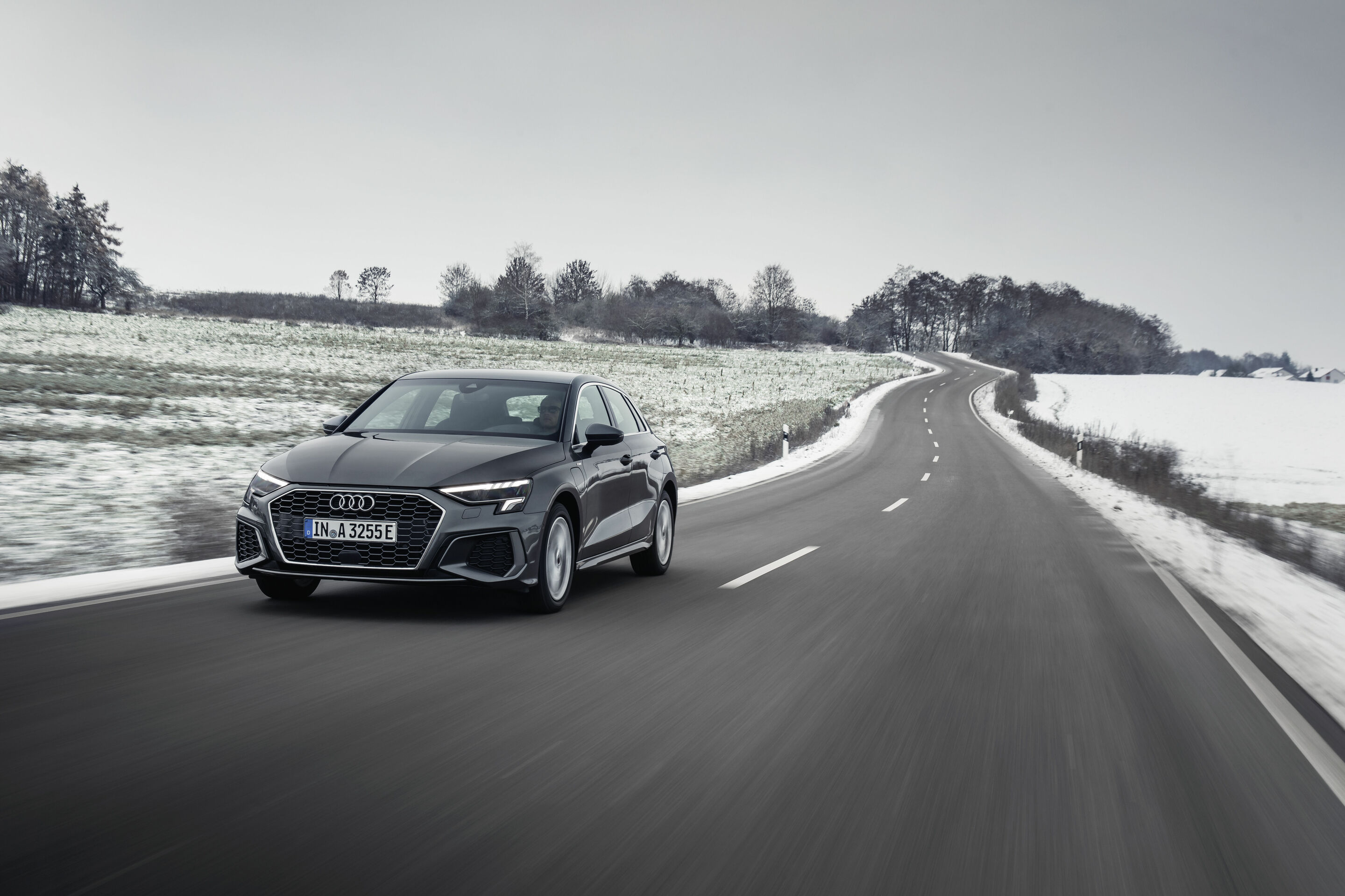 Audi A3 Sportback 40 TFSI e - Dynamic photo
Colour: Daytona grey