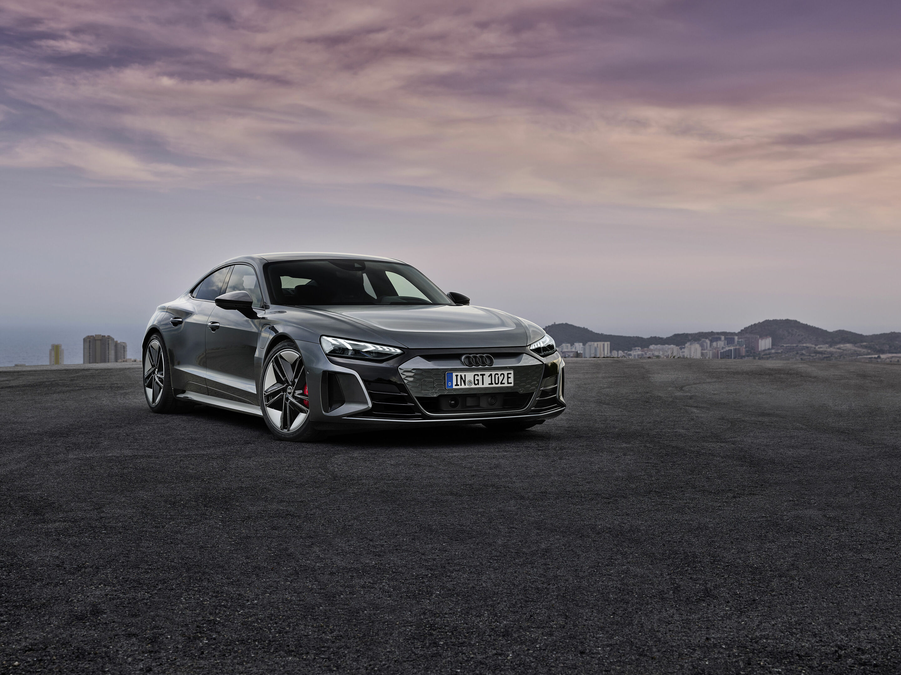 Audi RS e-tron GT - Standaufnahme, Farbe: Daytonagrau