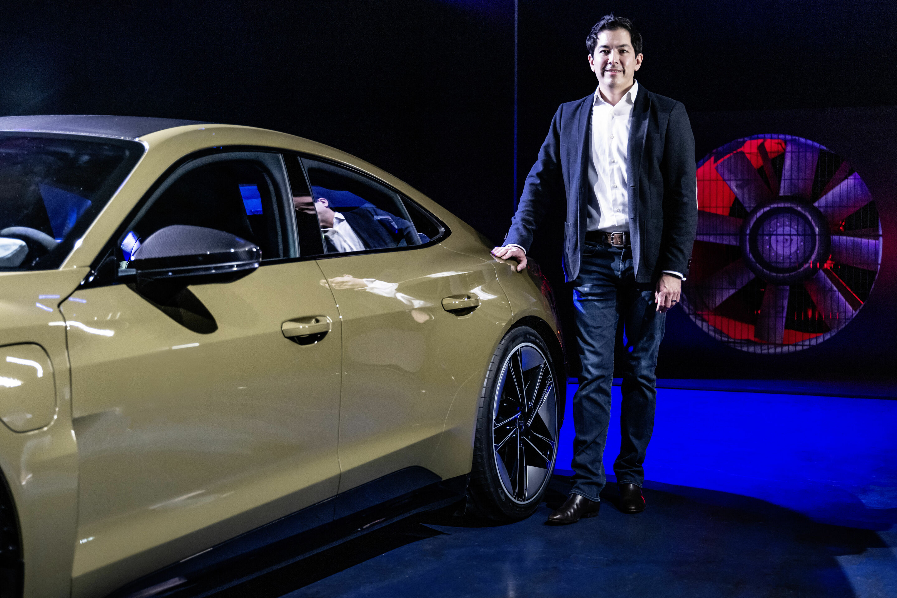 Audi e-tron GT experience - Aerodynamik - Kentaro Zens – Development Aerodynamics & Aeroacoustics Vehicle
Audi RS e-tron GT
Farbe: Taktikgrün Metallic