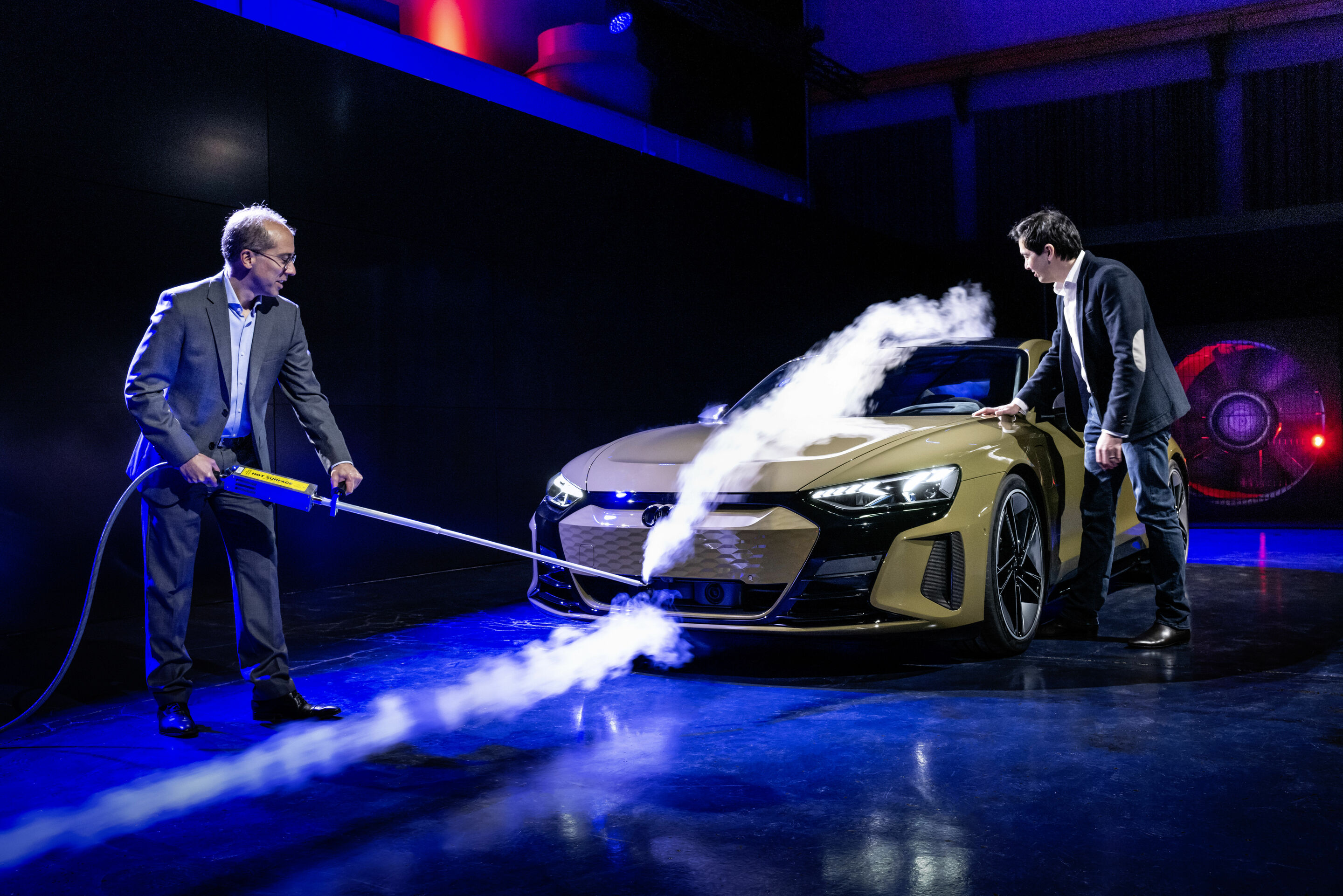 Audi e-tron GT experience - Aerodynamik - Audi RS e-tron GT
Farbe: Taktikgrün Metallic