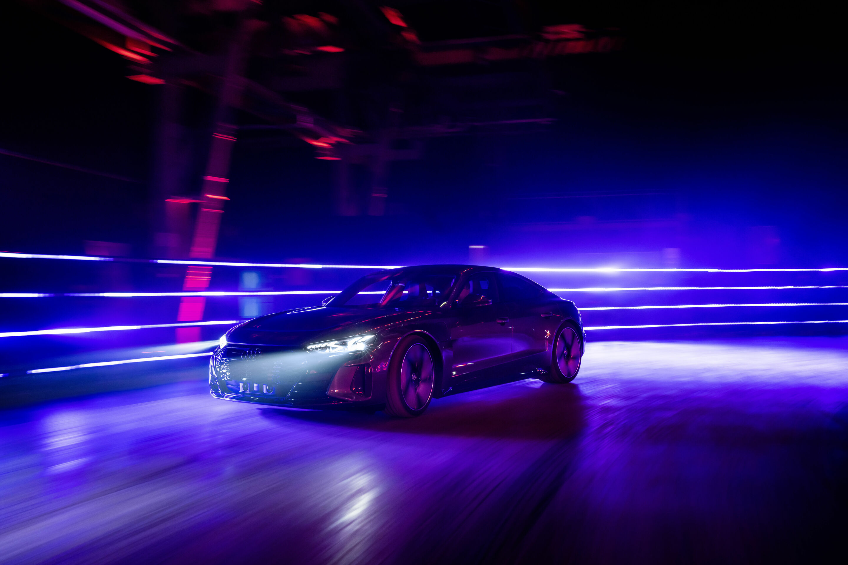 Audi e-tron GT experience - Audi RS e-tron GT
Farbe: Daytonagrau