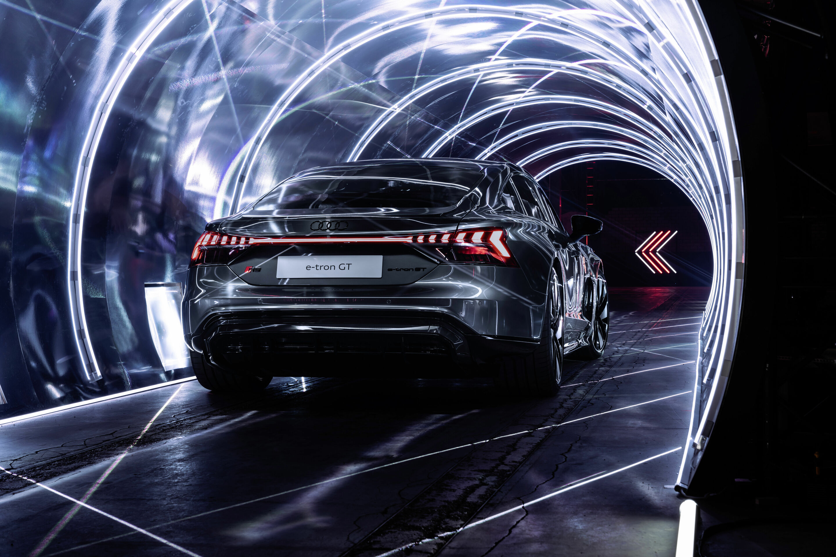 Audi e-tron GT experience - Audi RS e-tron GT
Colour: Daytona grey
