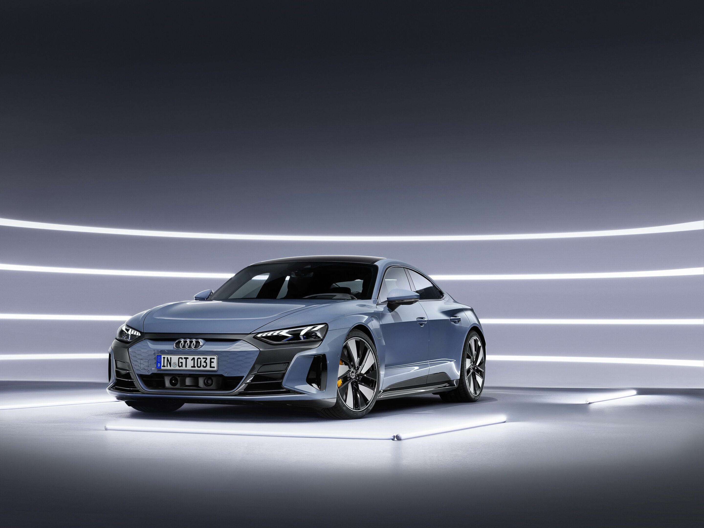Audi e-tron GT quattro - Static photo,
Colour: Kemora grey metallic