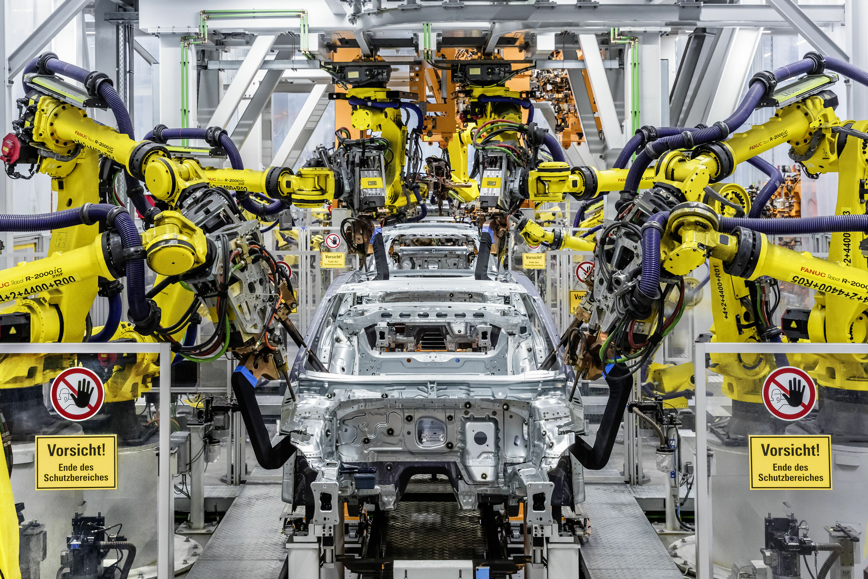 Audi-Standort Ingolstadt - Produktion Audi A3 Limousine: Karosseriebau – Fügen der Rohkarosserie