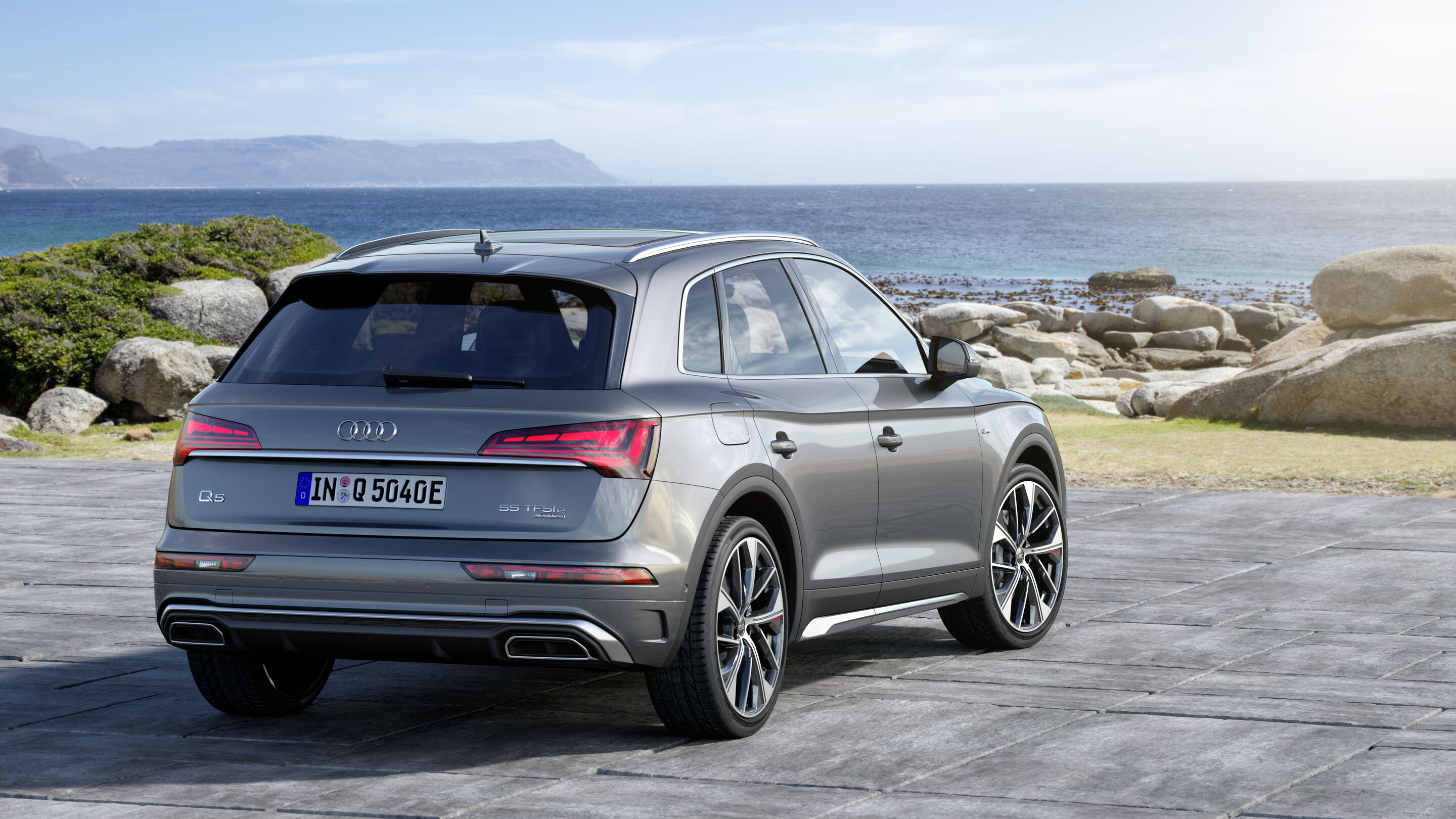 Audi Q5 TFSI e (until 2025) - Static photo,
Colour: Daytona grey
