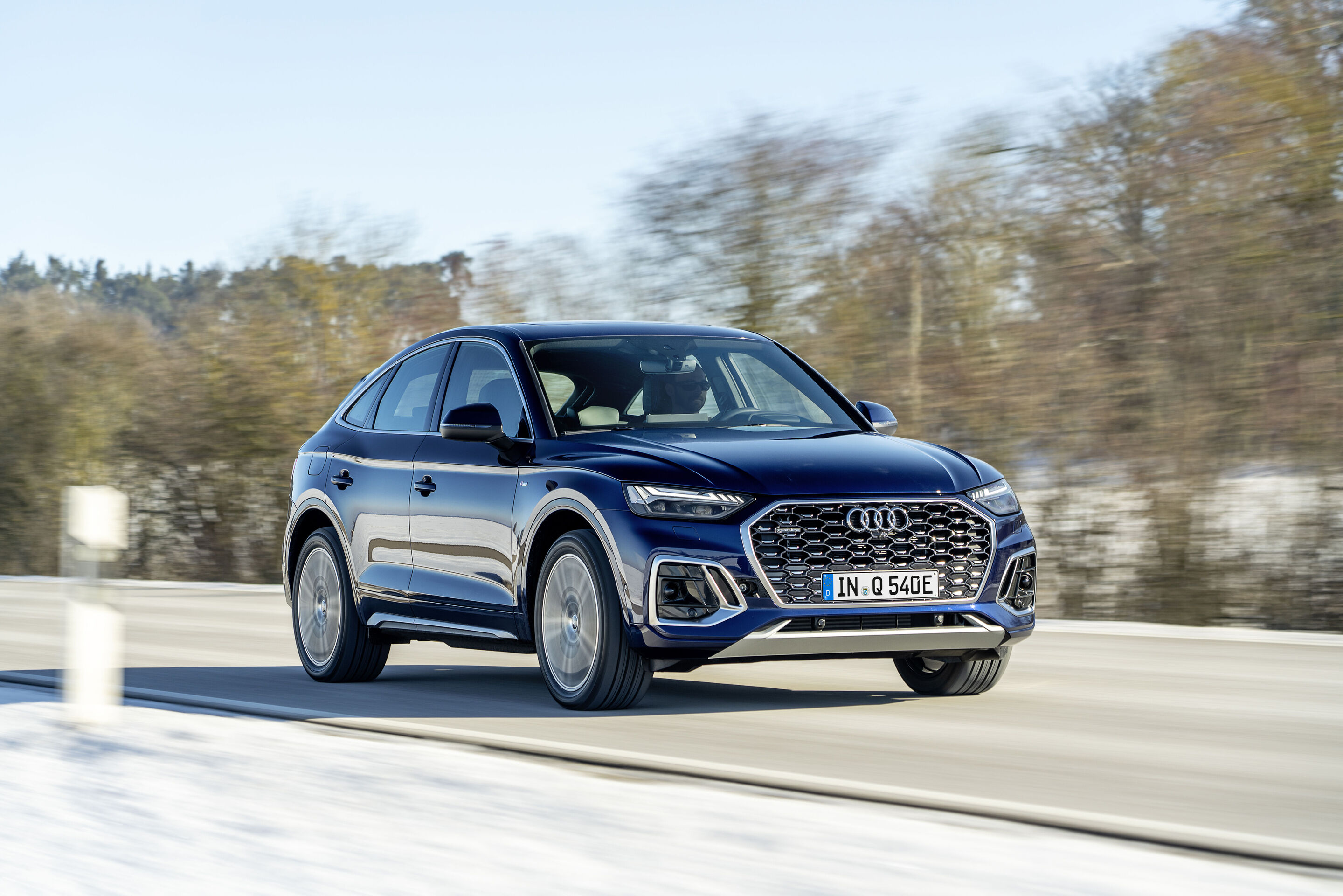 Audi Q5 Sportback TFSI e (until 2024) - Dynamic photo,
Colour: Navarra blue