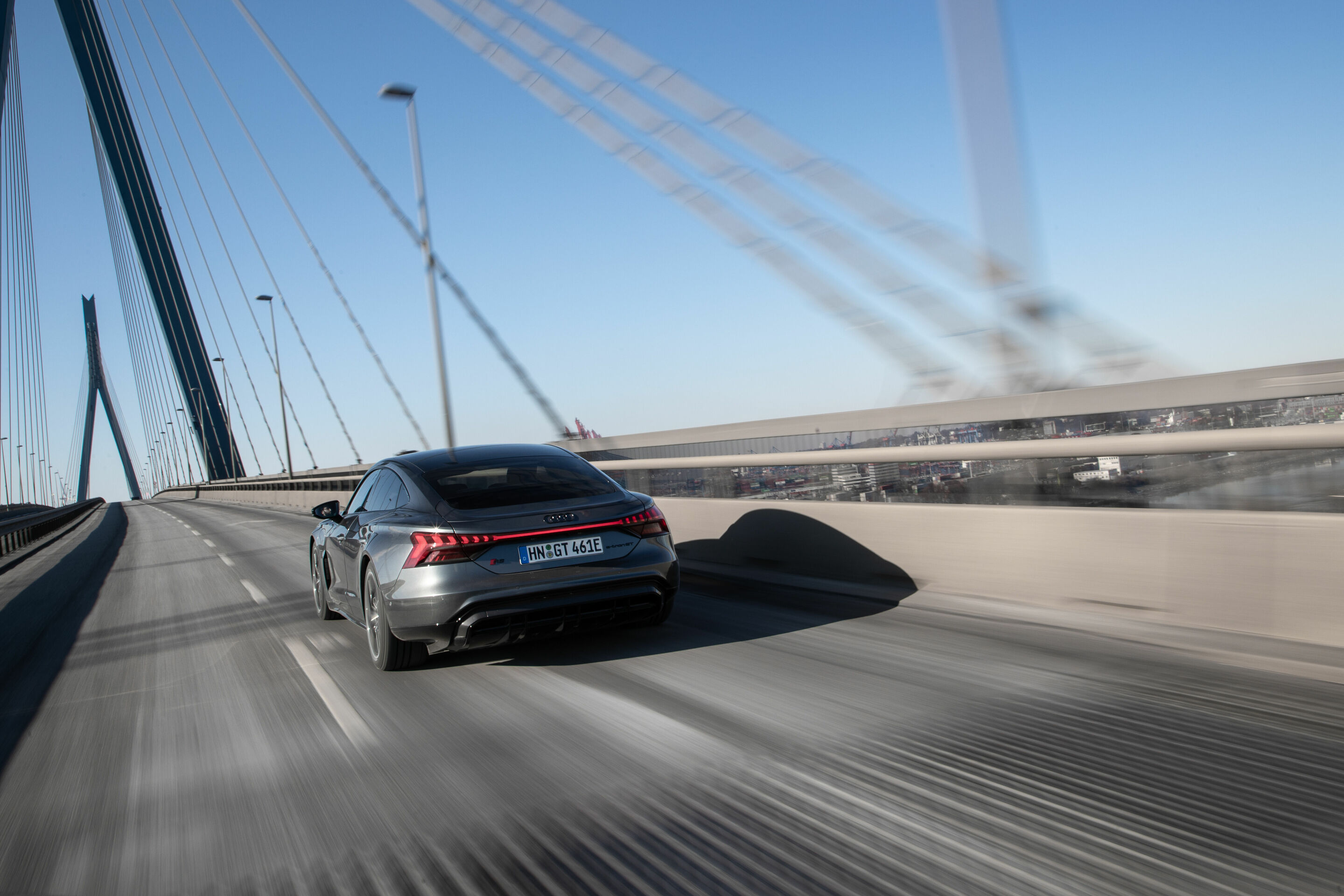 Audi RS e-tron GT - Dynamic photo,
Colour: Daytona grey