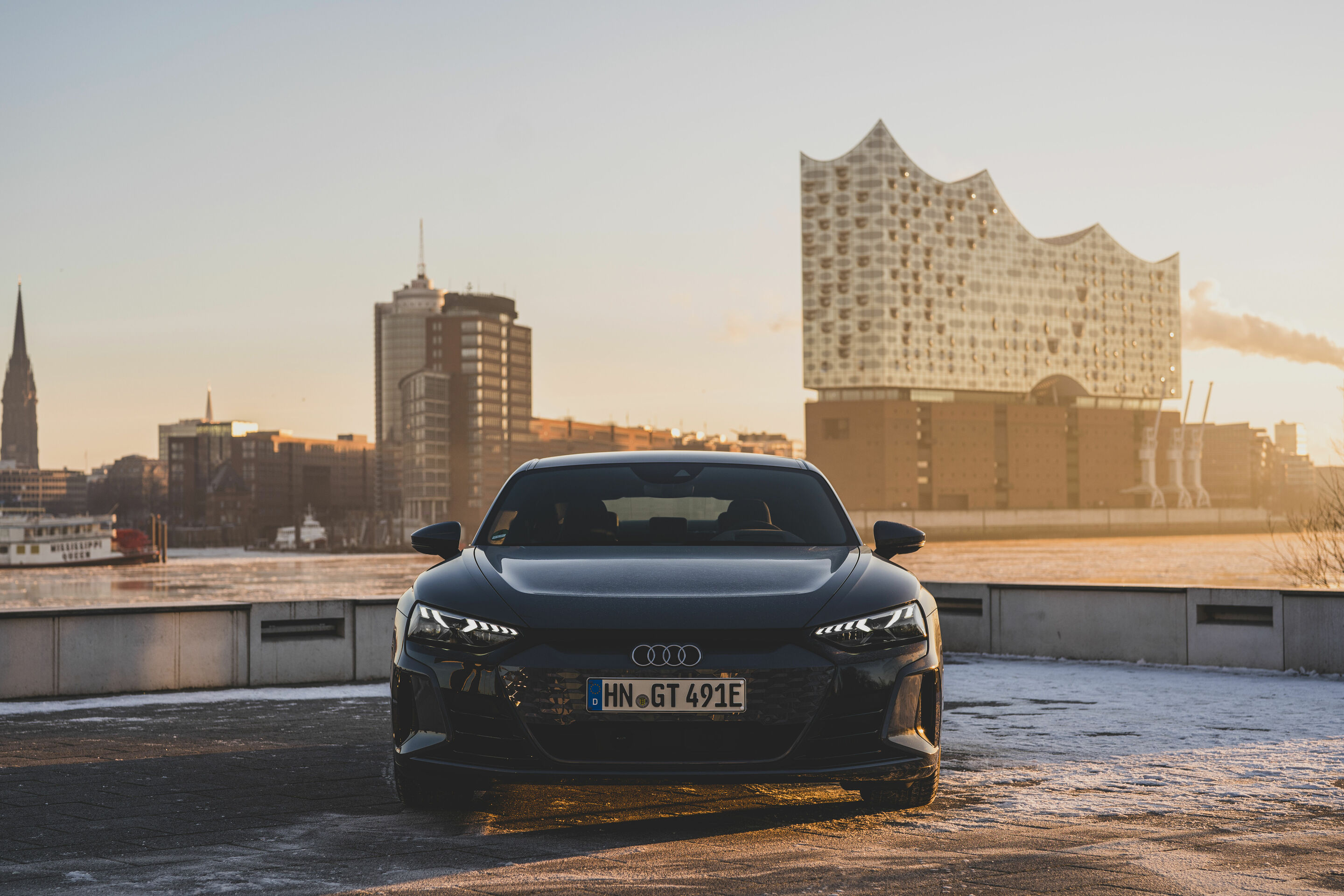 Audi RS e-tron GT - Standaufnahme, 
Farbe: Daytonagrau