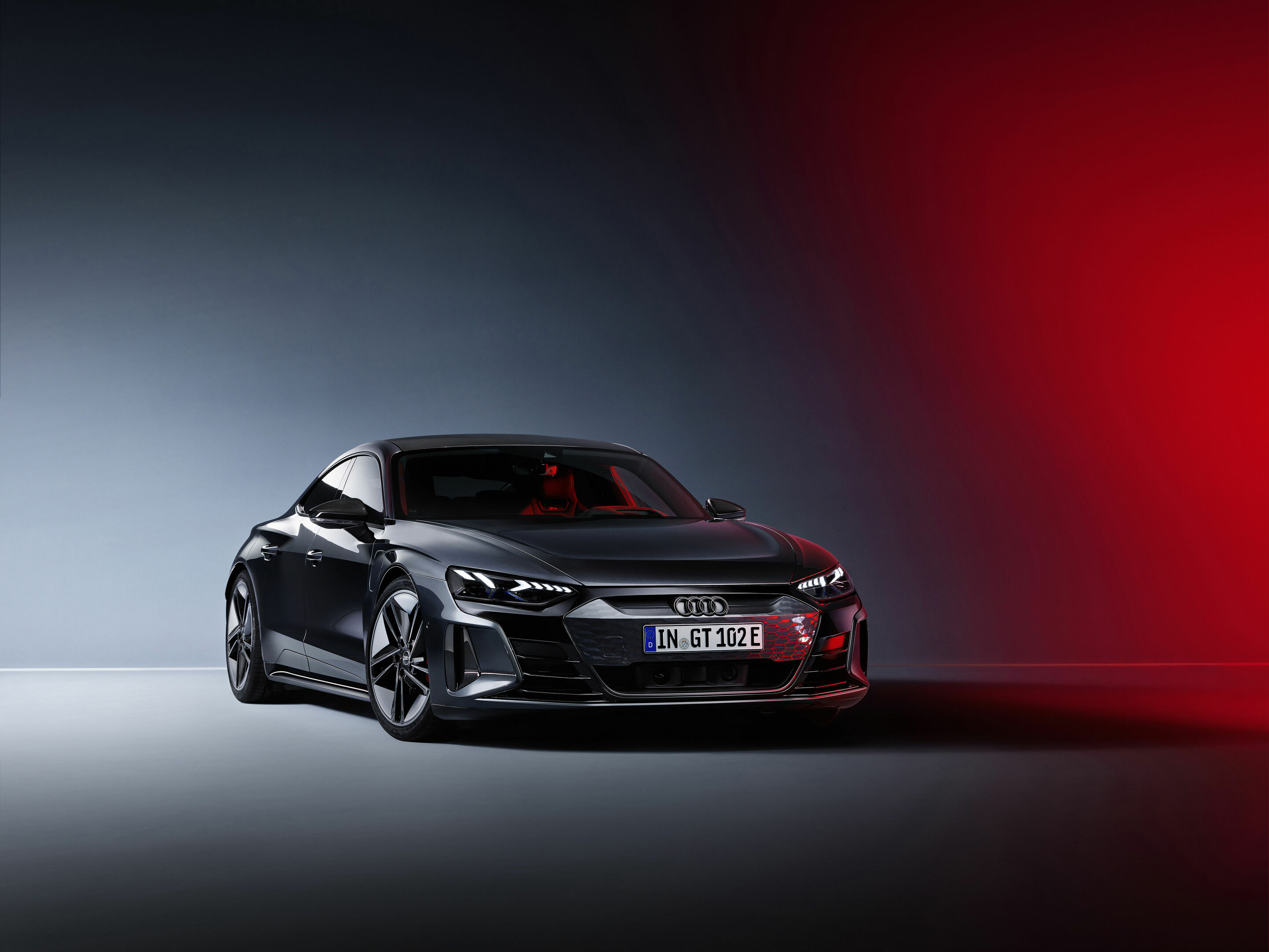 Audi RS e-tron GT - Static photo,
Colour: Daytona grey