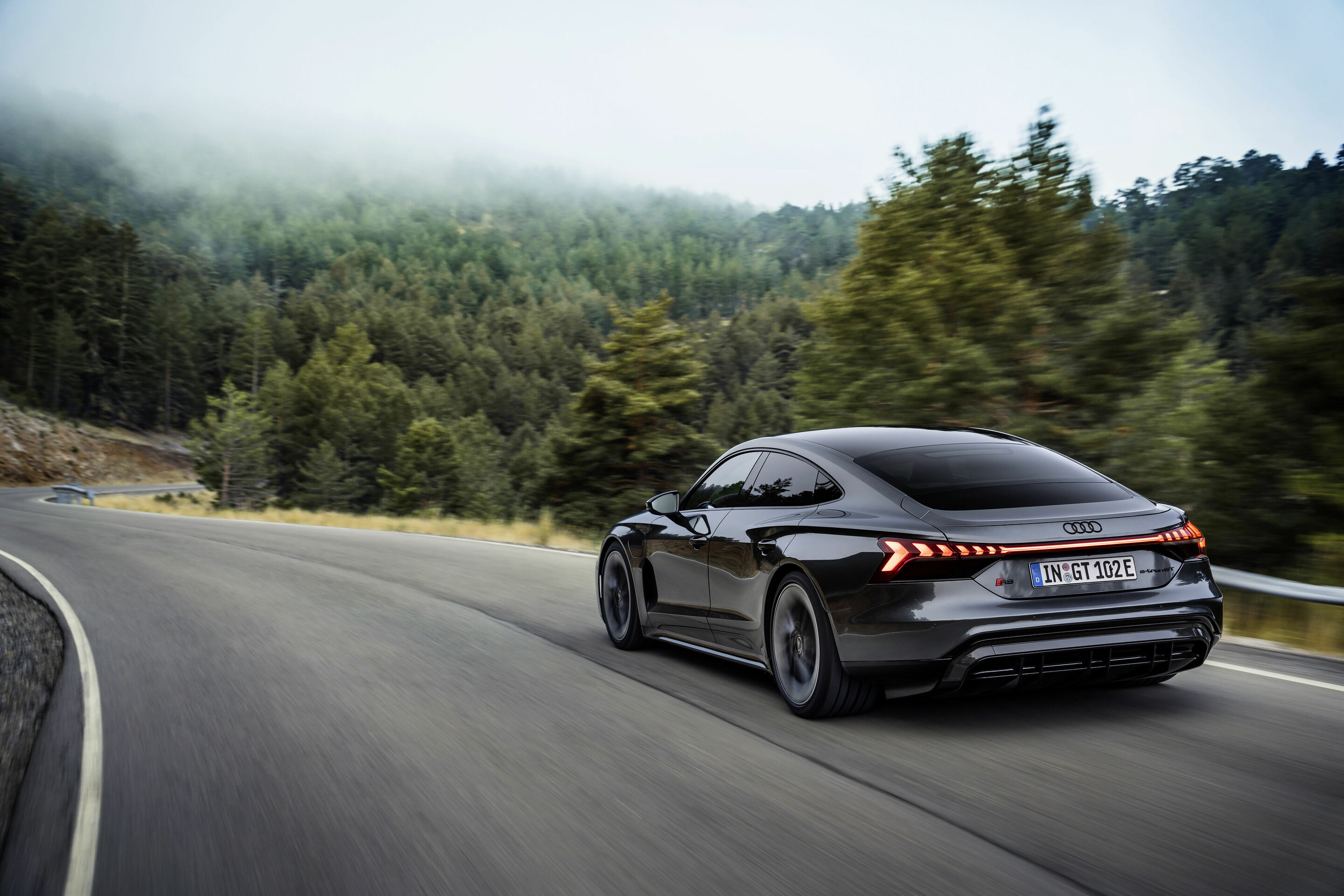Audi RS e-tron GT - Dynamic photo,
Colour: Daytona grey