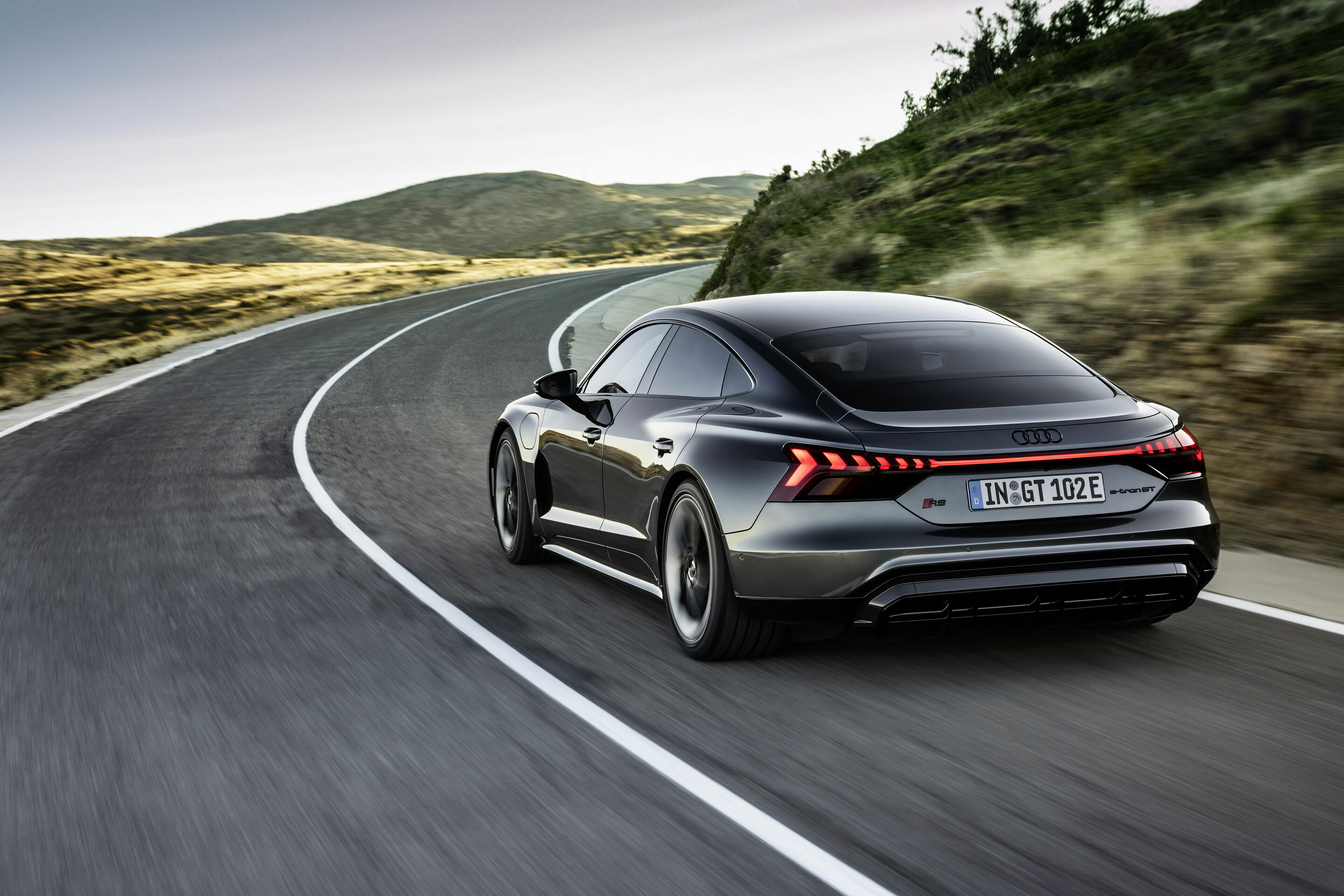 Audi RS e-tron GT - Dynamic photo,
Colour: Daytona grey