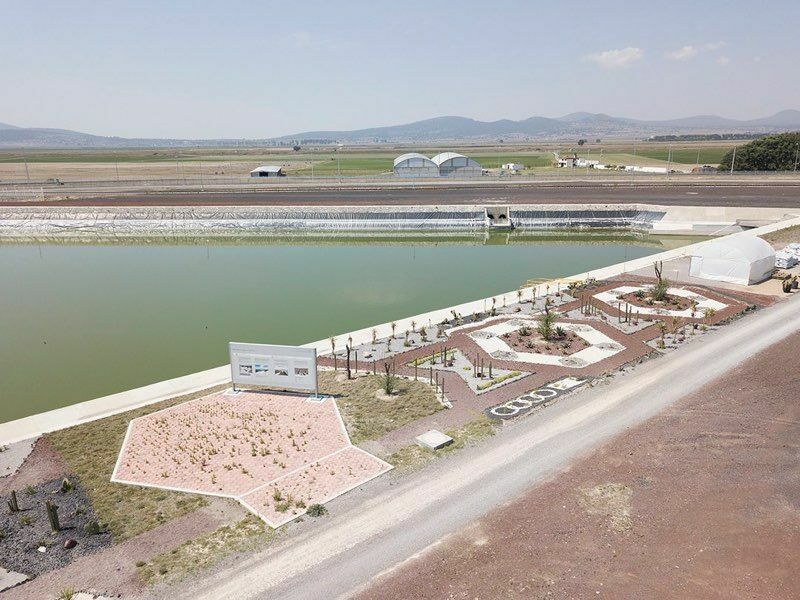 Audi México - Up to 220.000 m3 of water are saved by the artificially created internal lagoon every year.