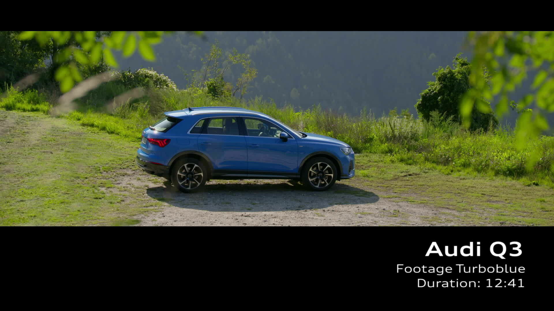 Audi Q3 Footage Turboblau (2018)