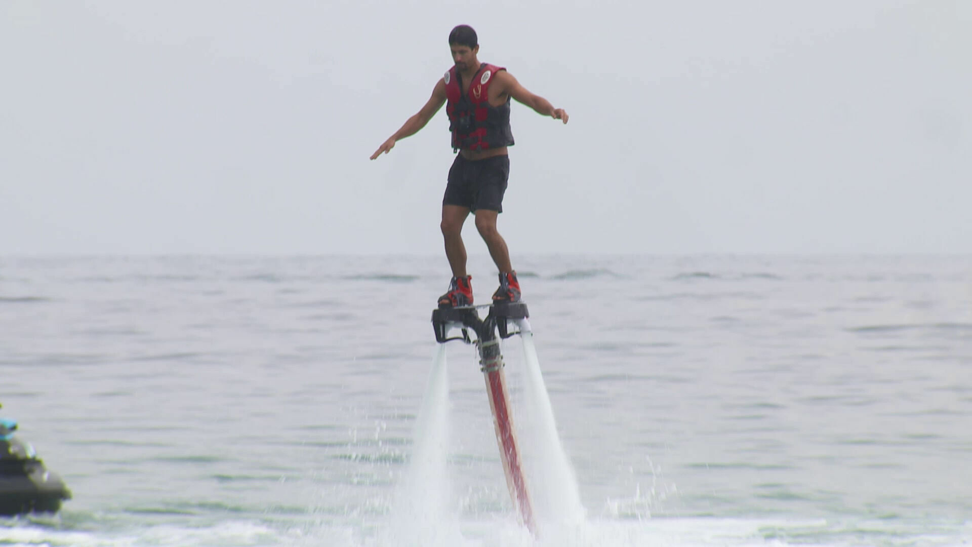 Welcome to Sanya: From racing to flyboarding
