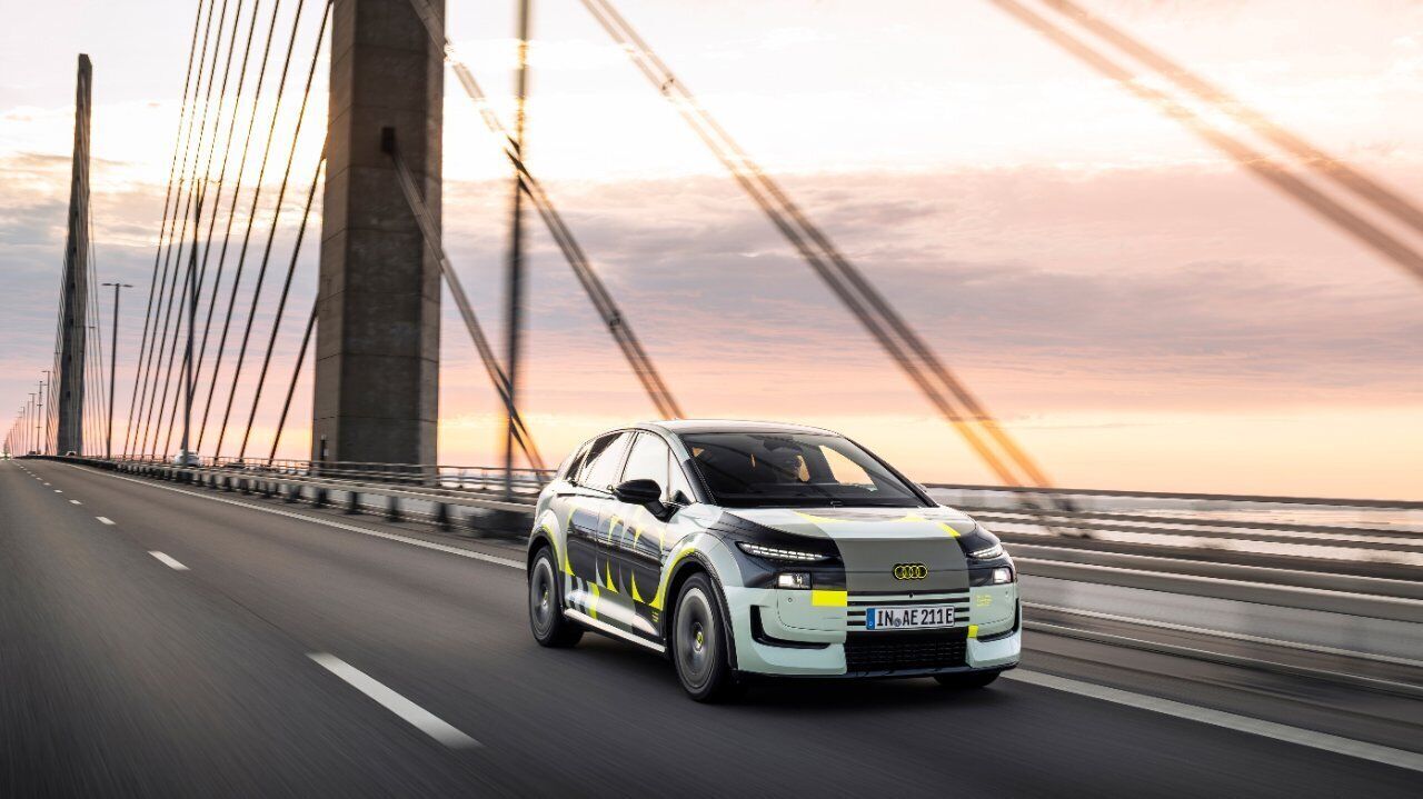 Audi A2 e-tron with design livery – Trailer (on location)