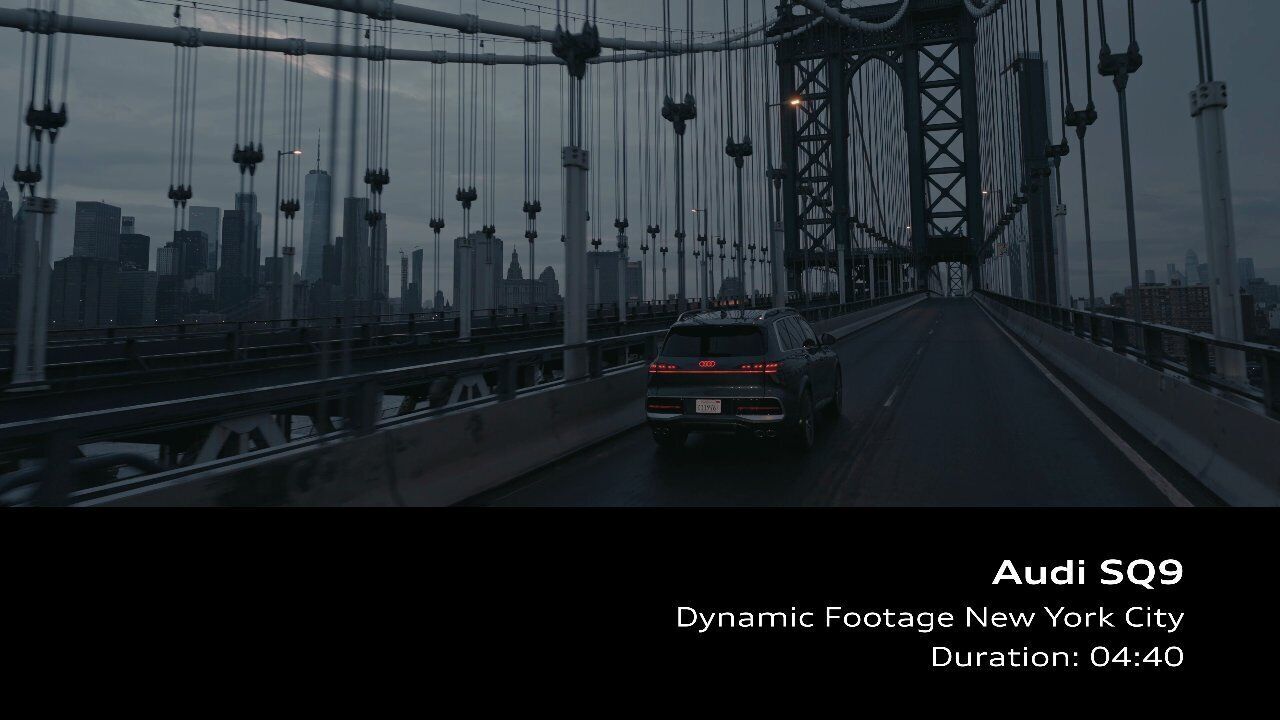 Audi SQ9 SUV in New York City – Footage (dynamisch)
