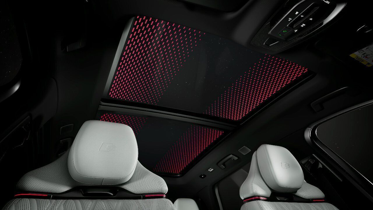 Audi SQ9 – Interieur und beleuchtetes Glasdach – Animation