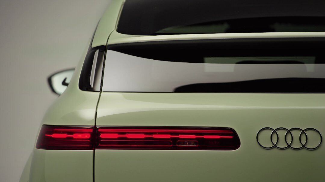 Audi A2 e-tron – Trailer (Studio, vertical)